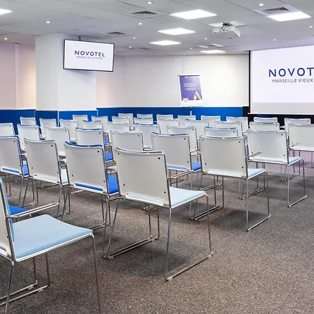 Novotel Vieux Port 4*