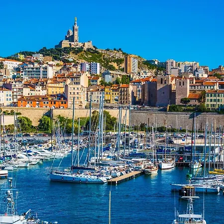 Novotel Vieux Port 4*