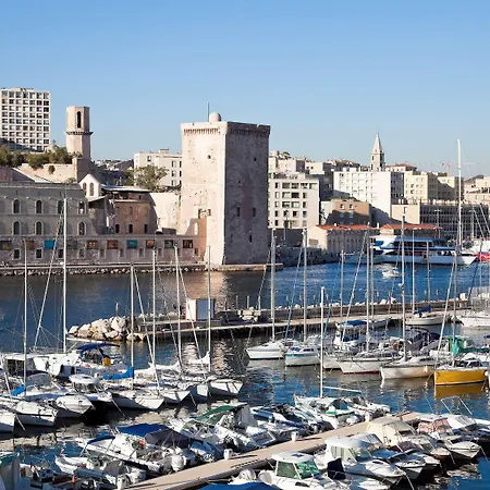 Novotel Vieux Port 4*